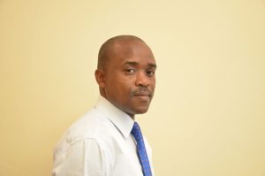 Dr. Robert Nyarango